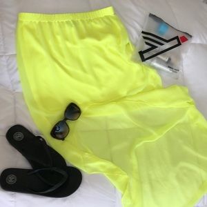 Express neon yellow high low skirt size XS